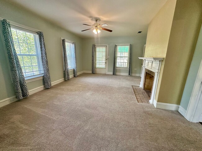 2222 Colcord Ave