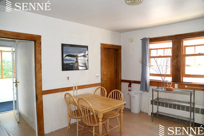 Building Photo - 8 Adams Ter Unit a Rental