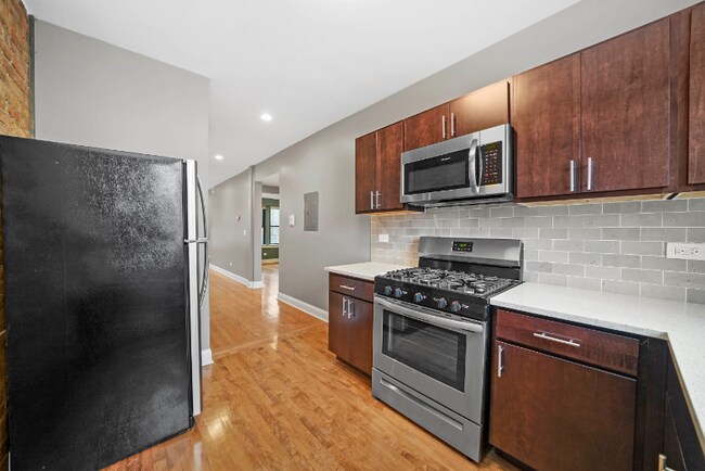 Photo - 1619 E 70th St Unit 3