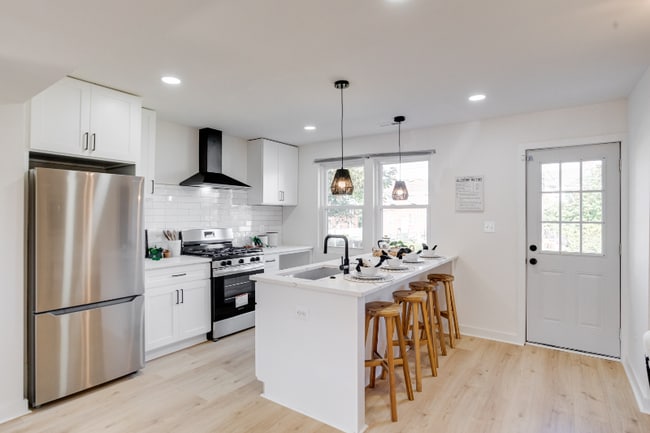 Photo - 1720 Wadsworth Way