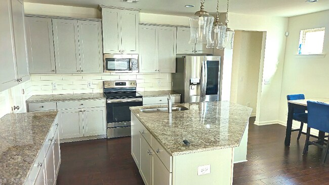 Photo - 7721 Rutgers Cir