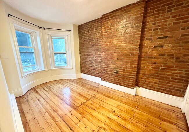 Photo - 77 Windsor St Unidad 1B