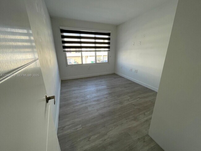 Photo - 25869 SW 139th Ct