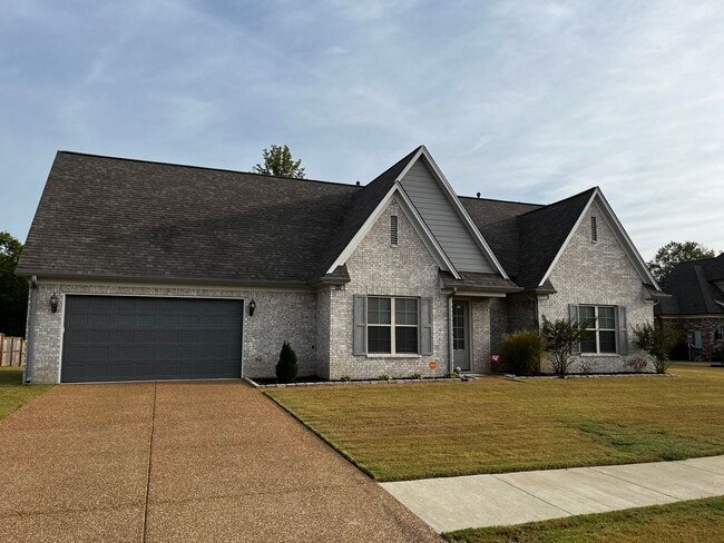 Building Photo - Immaculate Home built in 2022