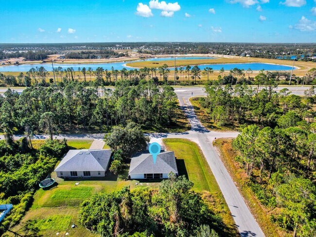 Photo - 801 Meadow Rd