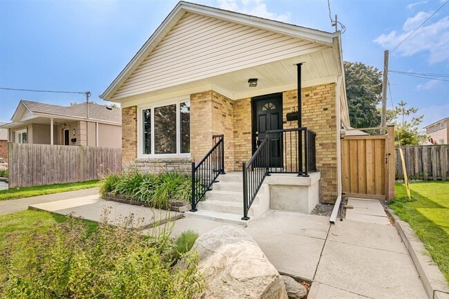 Photo - 33 Mendip Cres