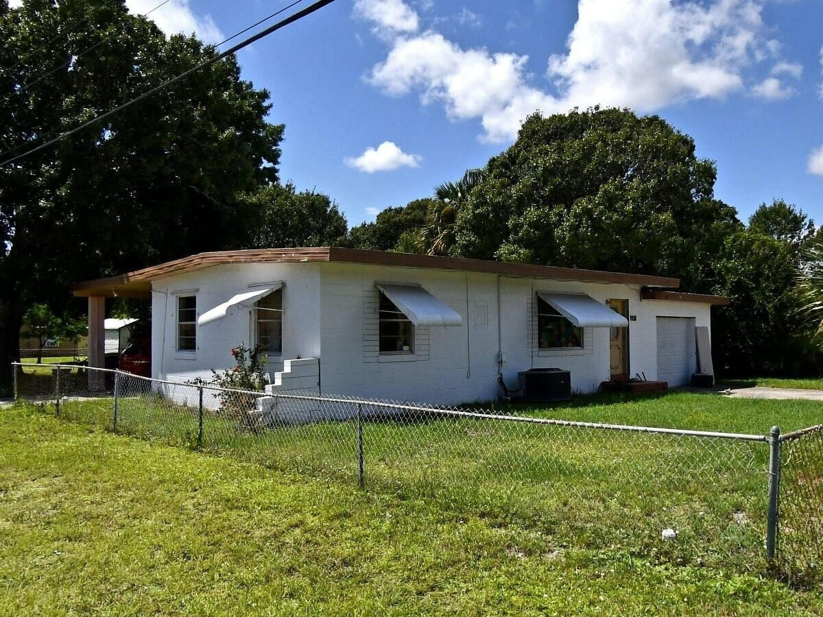 Photo - 201 Osceola Ave