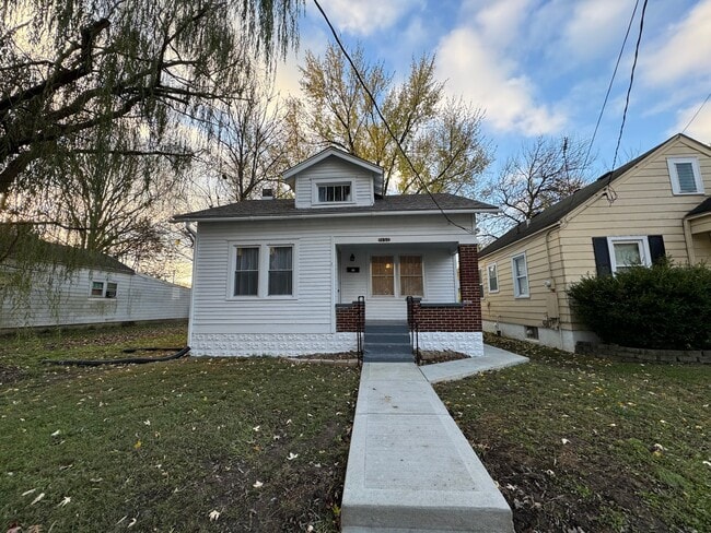 Building Photo - 1350 Sale Ave