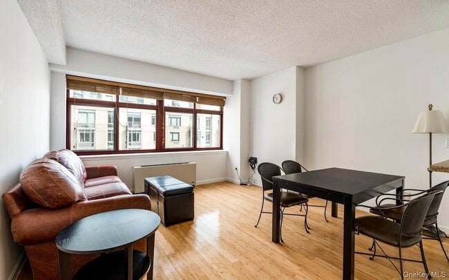 Photo - 4-74 48th Avenue Unit 4-V Unit 4-V
