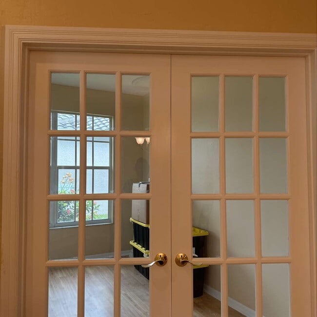 Photo - 11028 Lakeland Cir