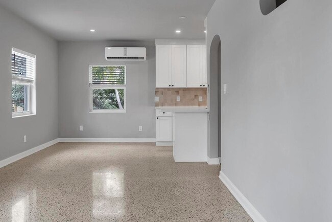 Photo - 17 Ocean Breeze