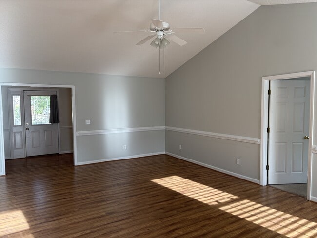 Photo - 344 Sullivan Dr