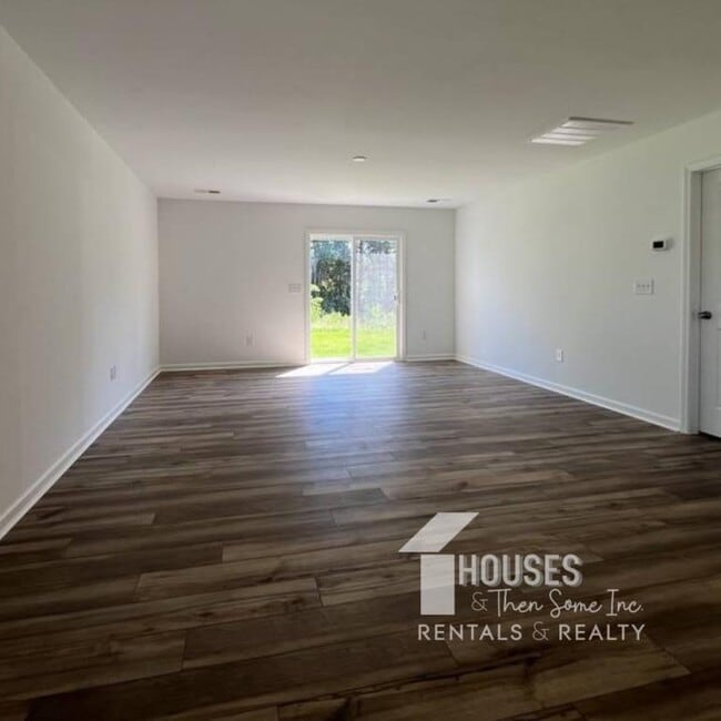 716 Coromandel Dr