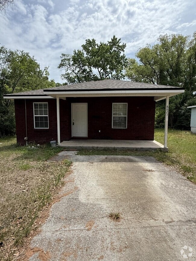 Building Photo - 0 bedroom in Jacksonville FL 32208 Rental