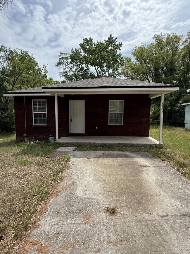 Building Photo - 0 bedroom in Jacksonville FL 32208 Rental