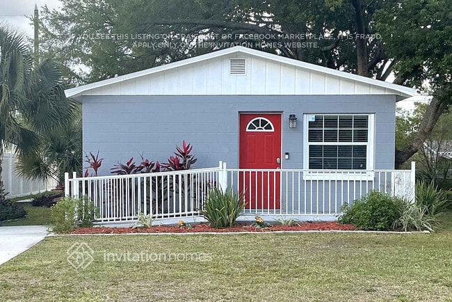 Photo - 421 2nd Ave NE