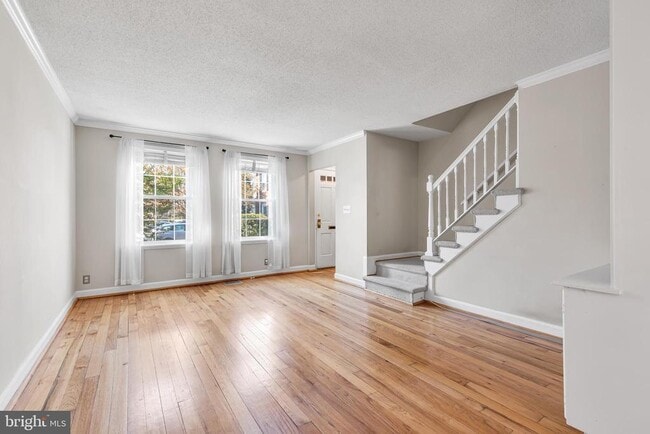 Photo - 3011 S Buchanan St