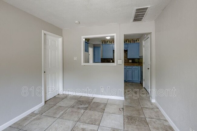 Photo - 8718 E Winner Rd Unit 8718 1/2