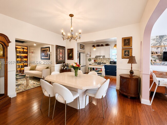 Photo - 1720 SW 11th St