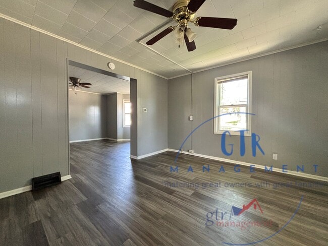 Photo - 3352 T St