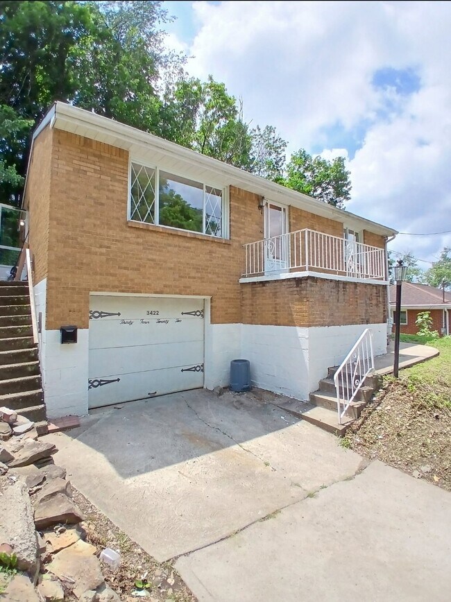 Photo - 3422 Steele St