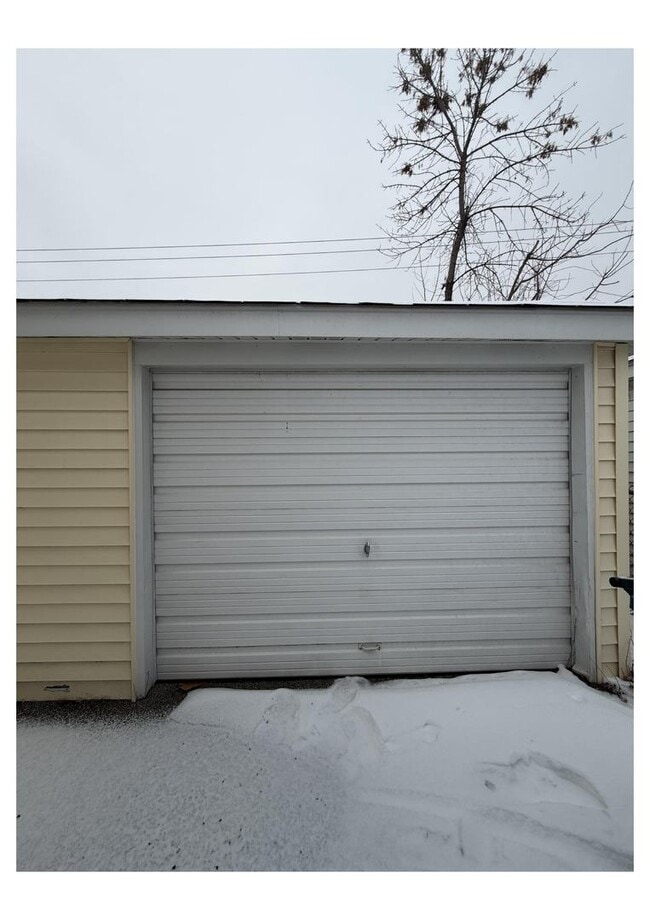 Photo - 4129 W 90th St