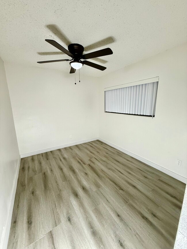 Building Photo - 5039 Alhambra Ave Unit A