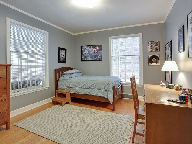 Photo - "Charming 3-Bed Home with Granite Elegance...