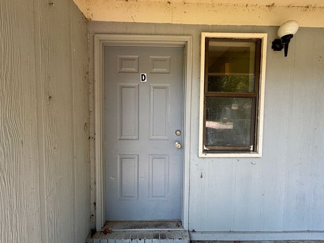 Building Photo - N Joplin Pl Unit N Joplin Pl Apt D