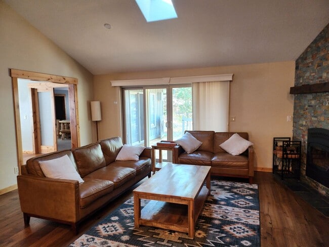 Photo - Seasonal Rental - Available through April ...