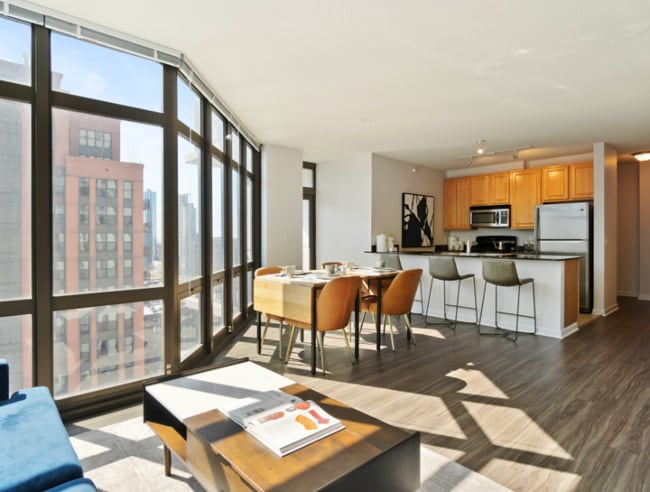 Photo - 370 N Jefferson St