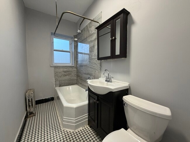 Photo - 6950 N Ashland Blvd Unit 301