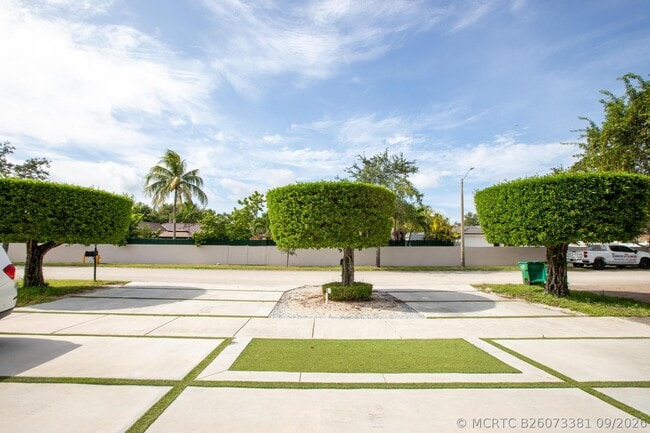 Photo - 8833 NW 178th St