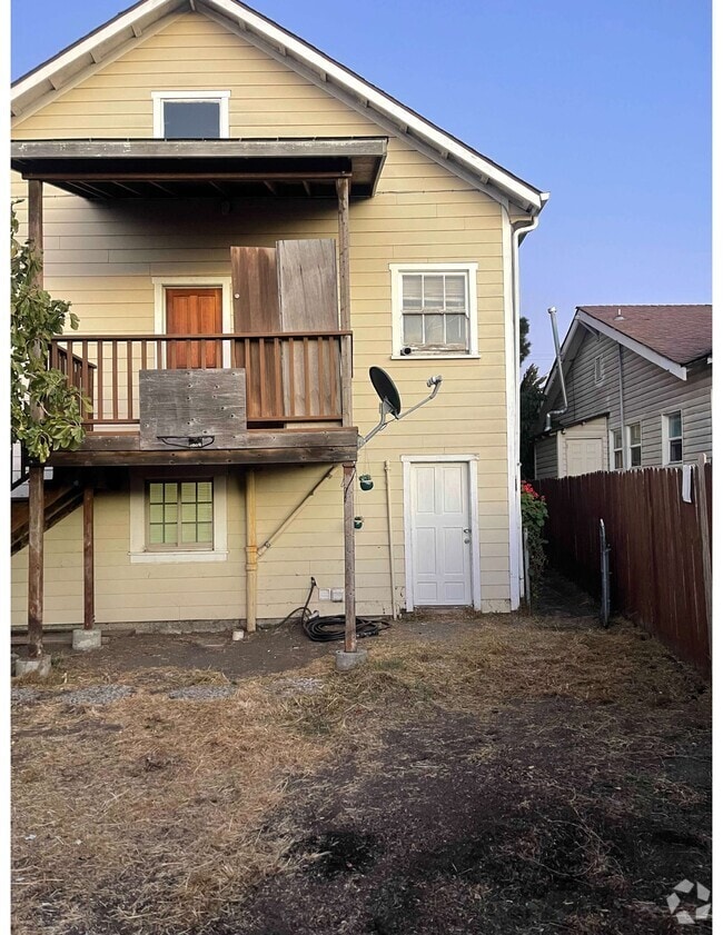 Building Photo - 1617 17th St Rental