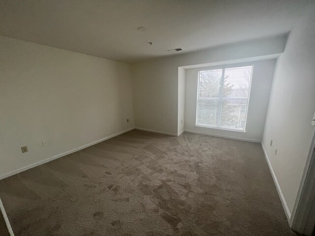 Photo - 33 Hamiltons Harbor Dr