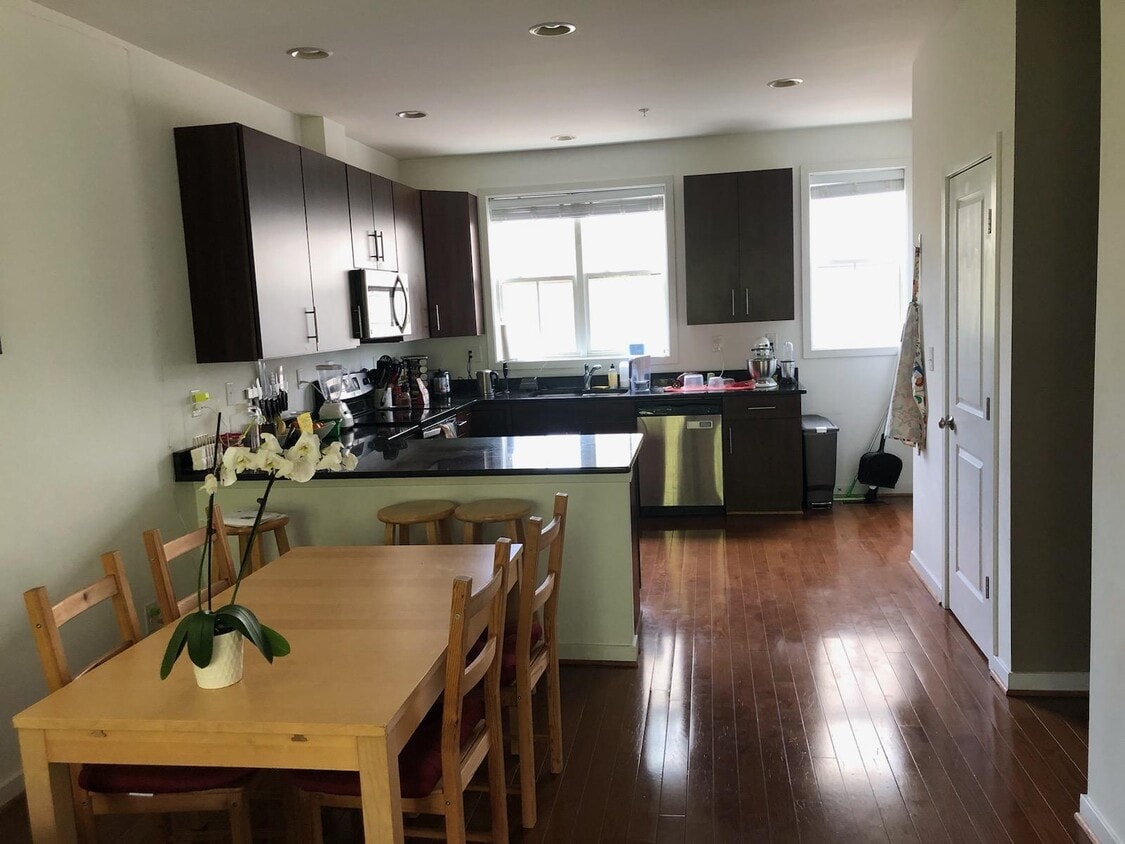 Photo - 214 9th St SW (Charlottesville, VA)