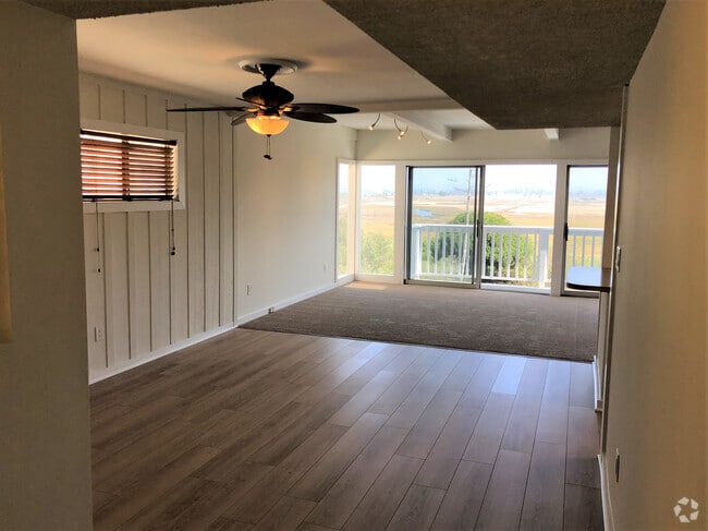 Building Photo - 6315 Vista Del Mar Unit 6315 Rental