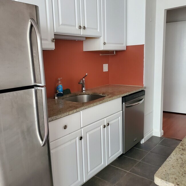 Photo - 45 Trowbridge St Unit 4C