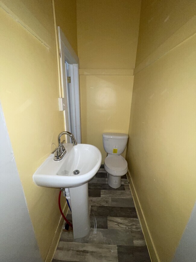 Photo - 516 W Calvert St Unit 1