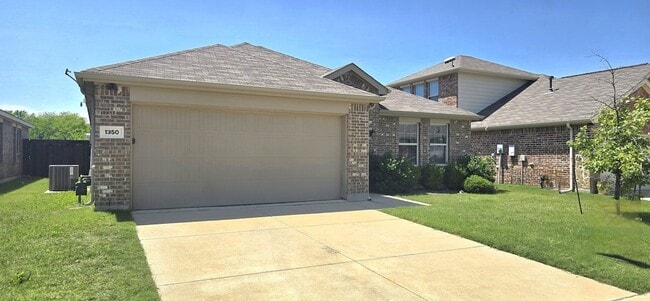 Photo - 1350 Acmite Ave House