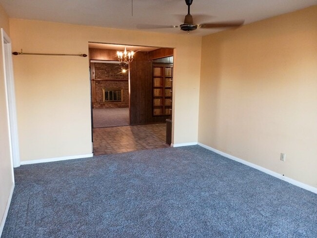 Photo - 1208 E 56th St