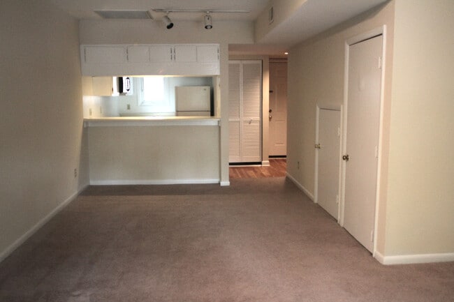 Photo - 2BR in Chancellor Square