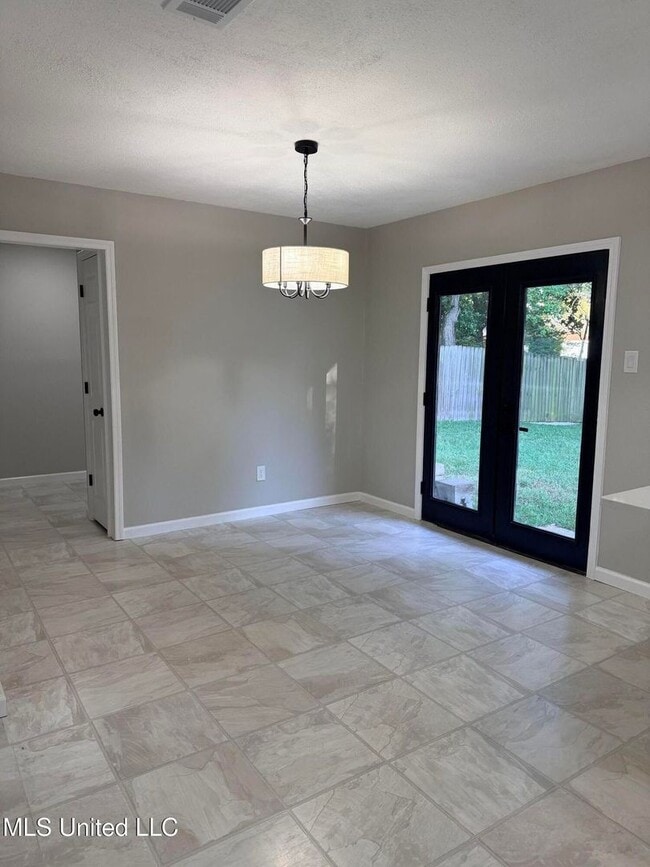 Photo - 3 BR/2BA Rental in Pinecrest Subdivision