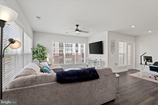 Photo - 106 St Ives Pl Unit 201