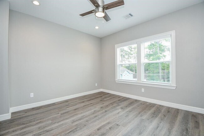 Photo - 5262 Ella Blvd Unit 108