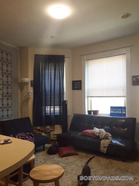 Building Photo - 55 Park Dr