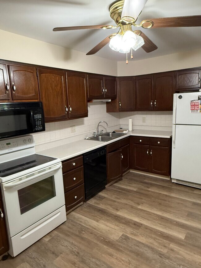 Photo - 1655 Kimberly St Unit 1655