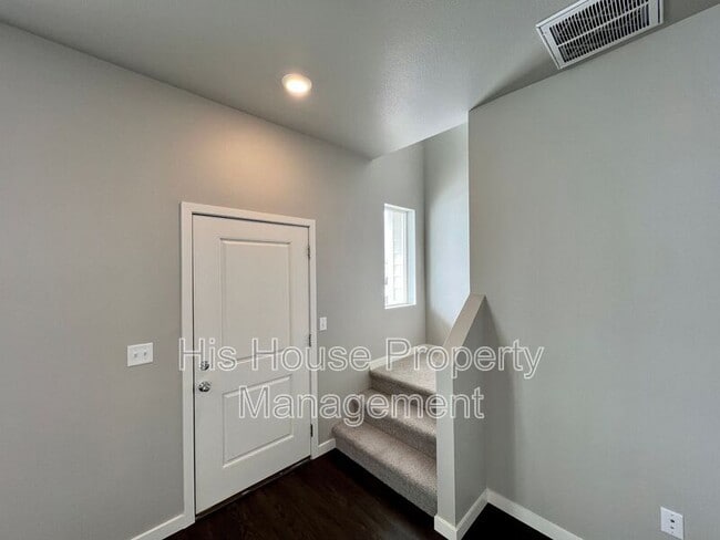 Photo - 3909 Rainier St