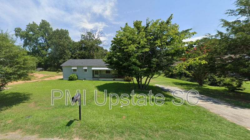 Photo - 105 Truman St