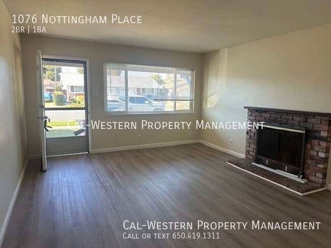 Photo - 1076 Nottingham Pl